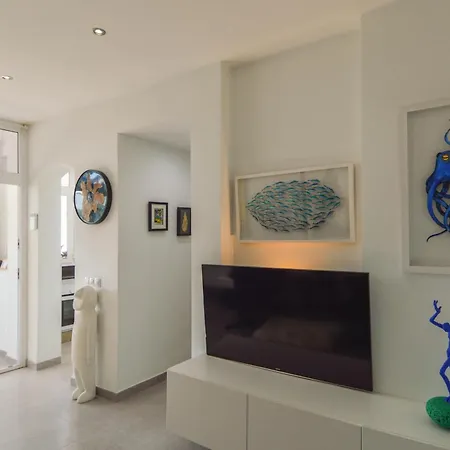 A Cliffside Ocean View Sanctuary For Couples *