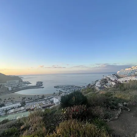 A Cliffside Ocean View Sanctuary For Couples *