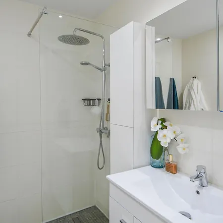 Appartement A Cliffside Ocean View Sanctuary For Couples *